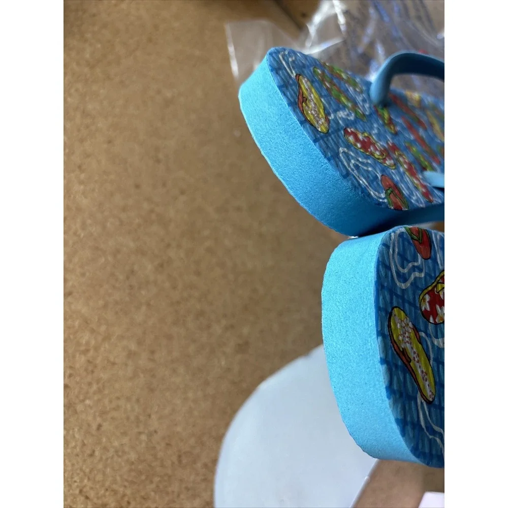 Vintage Women's Printed Flip Flops Size 9/10 Rubber Rings Caoutchouc 3070